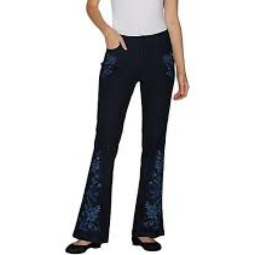 GILI Petite Flare Leg Jean Embroidery